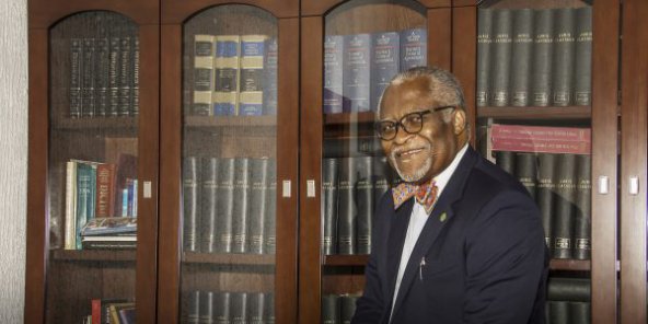 Cameroun: Akere Muna, candidat à la présidentielle 2018, sur le vivre-ensemble entre anglophones et francophones