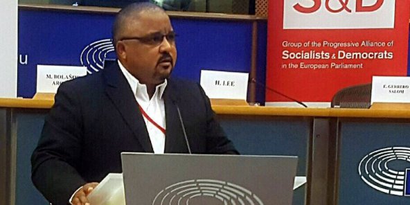 Présidentielle camerounaise: Josua Osih , le candidat qui remplace l’historique John Fru Ndi