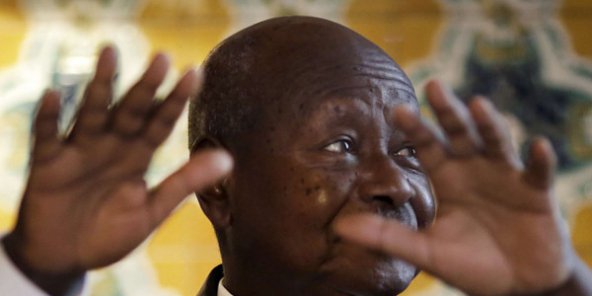 Criminalité en Ouganda : Museveni limoge le chef de la police et le ministre de la sécurité