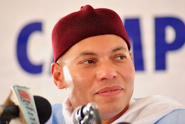 Le candidat (?) Karim Wade écrit qu’il veut « bâtir un Sénégal… »
