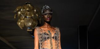 Interview : Amy Faye, égérie de Balmain, sur les traces de Katoucha