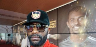 Fally Ipupa déclare sa flamme en direct à sa dulcinée Haby Touré