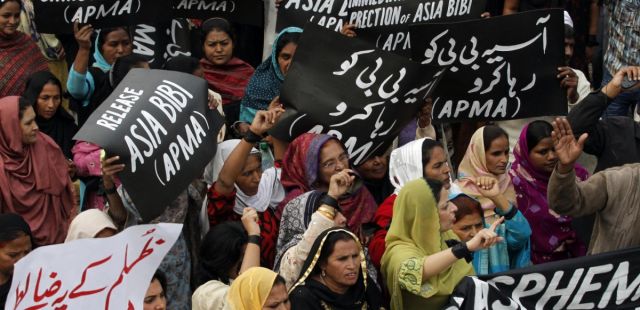 Fureur des fondamentalistes au Pakistan : la chrétienne condamnée à mort pour blasphème finalement acquittée