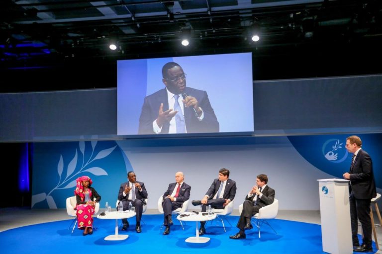 Comme François Mitterrand, Macky Sall s’engage à « ne poursuivre aucun journaliste tant qu’il sera Président »