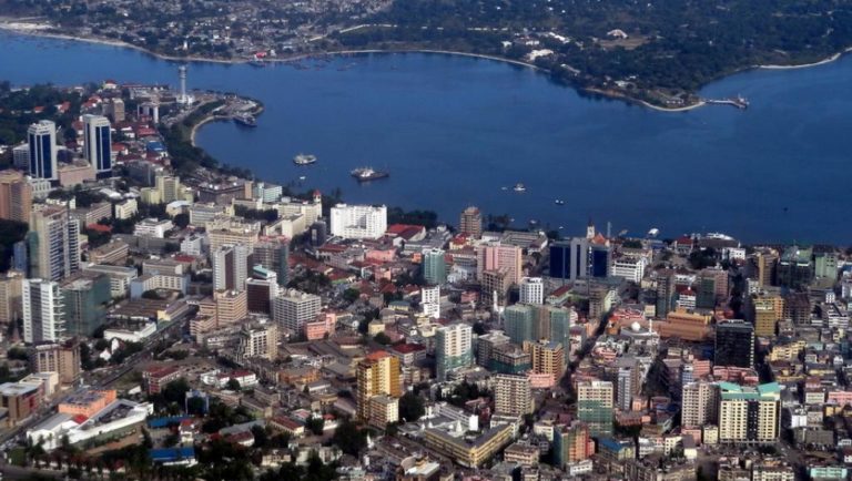 Le gouverneur de Dar-Es-Salam (Tanzanie) traque les homosexuels avec des méthodes dénoncées par le gouvernement