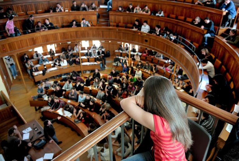 Les 7 universités françaises qui s’opposent à la multiplication par 15 des frais de scolarité pour les étudiants africains
