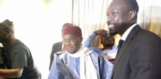 « Soyez fort jusqu’au bout ! » : Abdoulaye Wade clignote à gauche (Sonko) en attendant de tourner à droite (Idy)