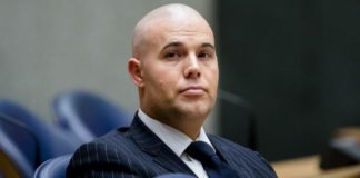 Pays-Bas : un ex-député du parti islamophobe PVV se convertit à l’islam