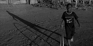 Inventaire des Idoles : « Aliou, 8 ans, l’idole inconnue » (Par Elgas)
