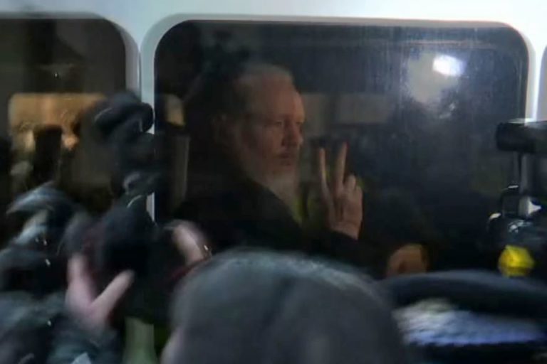 WIKILEAKS : Julian Assange arrêté à Londres, Washington réclame son extradition