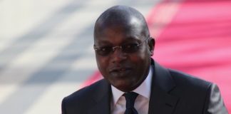 « Diffamation » : le ministre Oumar Gueye réclame 500 millions à l’hebdomadaire Jeune Afrique