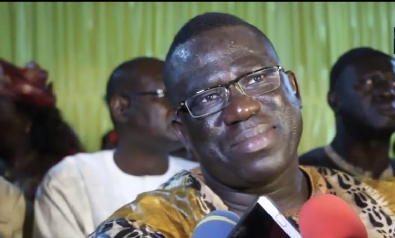 Yekini : « J’ai failli être paralysé. On m’a coupé une partie de mon flanc pour la greffer dans mon genou »