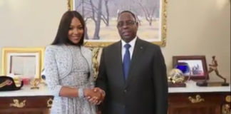 Le mannequin Naomie Campbell reçue au palais présidentiel