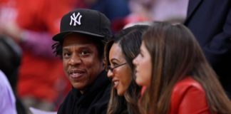 Il devient le premier milliardaire en dollars du rap