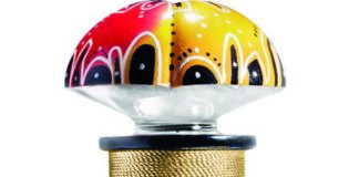 Jicky de Guerlain : Le Sénégalais Baye Gallo choisi pour décorer le flacon, qui fête ses 130 ans