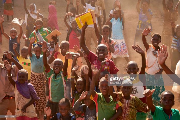 Allah, faîtes que la joie de ces jeunes burkinabé reste intact
