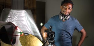 Cinéaste des ténèbres et de la lumière à Kinshasa