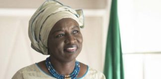 Femme Présidente : Mimi Touré veut « briser le plafond de verre » sans que Macky Sall ne brise son rêve