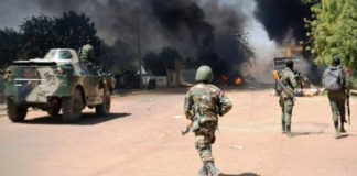 Mali : au moins 15 gendarmes tués dans une attaque contre un camp militaire