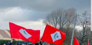 Vidéo et images : Le portrait de Mohammed VI et le drapeau marocain à nouveau brûlés et piétinés en France
