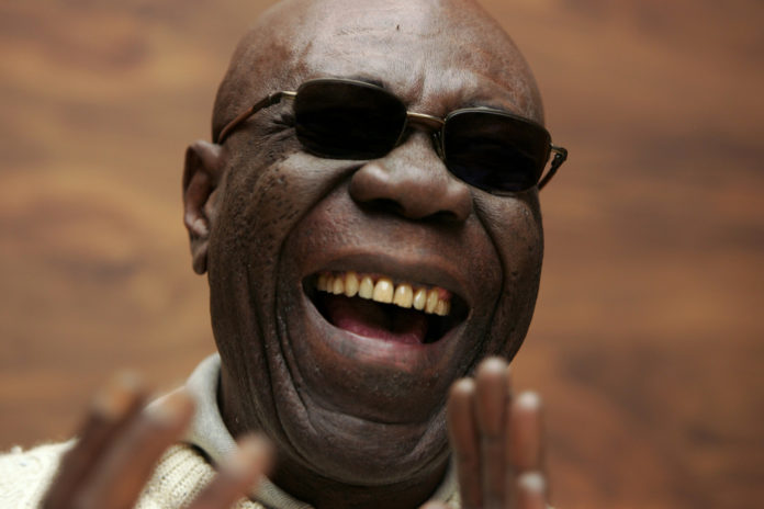 Portrait-Manu-Dibango-26-novembre-2005-Paris_1_1400_933
