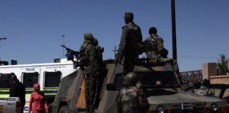 Le Premier du Lesotho fait intervenir l’armée pour “rétablir la paix et l’ordre”.