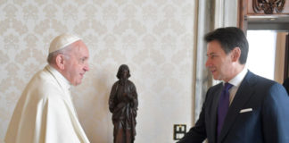 Fronde en Italie : « La pratique religieuse favorise la propagation du coronavirus », a déclaré le chef de gouvernement
