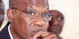 Politique du livre : Dans une tribune, l’ex-ministre de la Culture Latif Coulibaly rabat le caquet au poète-éditeur Amadou Lamine Sall