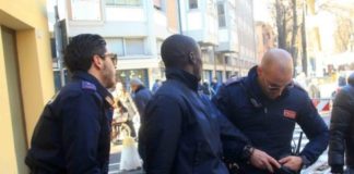 Piacenza (Italie) – Un Sénégalais arrêté : il a exigé des masques et craché sur les vitres d’une ambulance