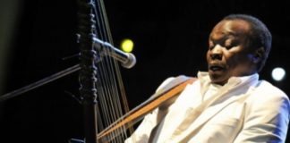 Complèt’mandingue : Mory Kanté, le griot électrique, rejoint à 70 ans le paradis des koras