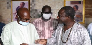 « Papa » Thione : « J’ai remis mes factures d’électricité au ministre de la Culture parce que… »