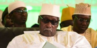 Mieux vaut entendre ça que d’être sourd : le khalife général des tidianes soutient que « le coronavirus est une créature divine qui ne peut être vaincue par la médecine » (sic)
