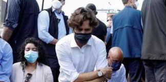 Black Lives Matter : Justin Trudeau genou à terre