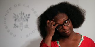 Sibeth Ndiaye « auto-débarquée » pour « raisons personnelles et familiales ». « Raisons familiales », ce n’est pas assez comme « raisons personnelles »?