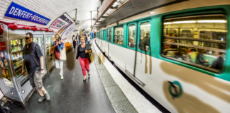 Pendant que Dakar rame derrière son futur Bus Rapid Transit, Paris fête les 120 ans de son métro
