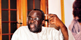 L’arrosé arroseur : Moustapha Cissé Lô exige des excuses publiques de Yakham Mbaye et Farba Ngom