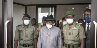La junte malienne dribble les négociateurs CEDEAO, seul accord : IBK définitivement out