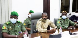 Visite « hospitalisée » au Mali: quand le chef des putschistes est au chevet de l’ex-président IBK victime d’un AVC