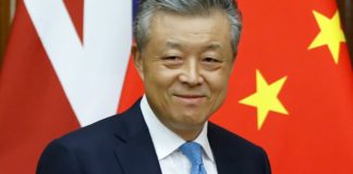 L’ambassadeur de Chine visé par une enquête après son « like » d’une vidéo porno
