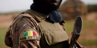 Déjà le retour de bâton du troc de djihadistes au Mali : une dizaine de militaire tués dans des attaques