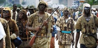 Mali: 12 terroristes tués par des chasseurs Donso