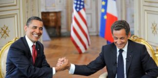 Sarkozy « bombe le torse comme un petit coq », dit Obama dans ses mémoires