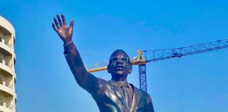 Rond-point UCAD : hommage pas très « ressemblant » à Cheikh Anta Diop
