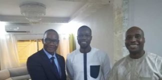 L’ex-directeur limogé de Dakar Dem Dikk en pourpalers politiques avec Sonko ?