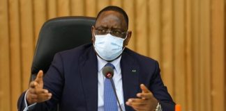 Macky Sall met les gaz sur le masque