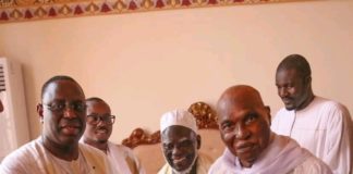 Macky baptise une université du nom d’Abdoulaye Wade