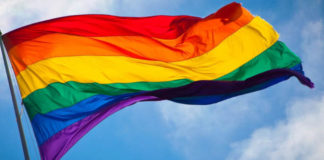 Délation honteuse d’un groupuscule qui révèle les noms et adresses d’associations présumées de défense des homosexuels