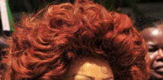 Chantal Biya, « Hair First Lady » : on sait qui fabrique ses crinières flamboyantes