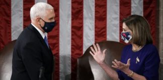 « Dé-Capitole-ment » aux États-Unis : les démocrates demandent à Pence de « pincer » Trump