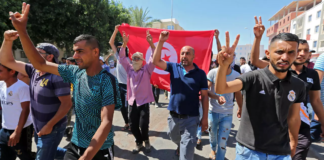 Tunisie, dix ans après la révolution : « Ben Ali chassé, le peuple toujours ignoré »